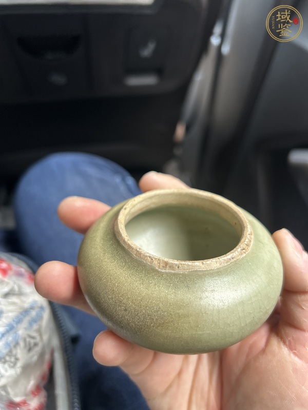 古玩陶瓷龍泉青瓷罐真品鑒賞圖