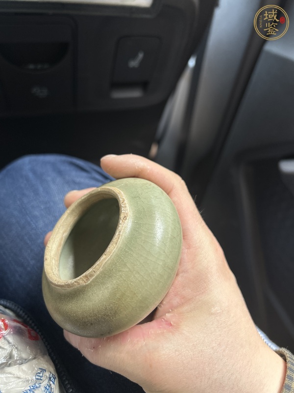 古玩陶瓷龍泉青瓷罐真品鑒賞圖