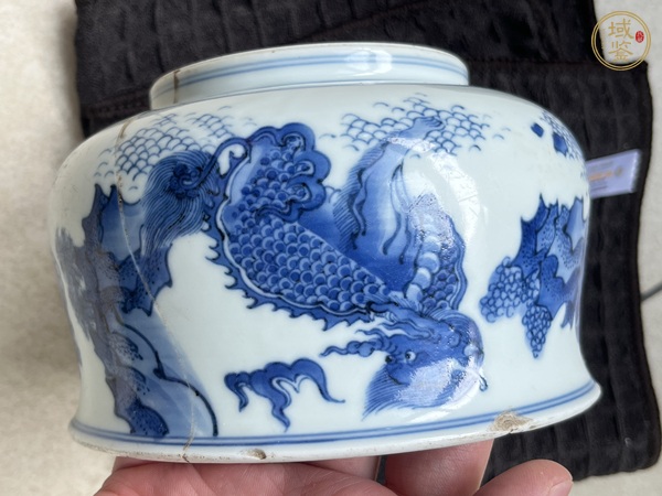 古玩陶瓷青花山水香爐真品鑒賞圖