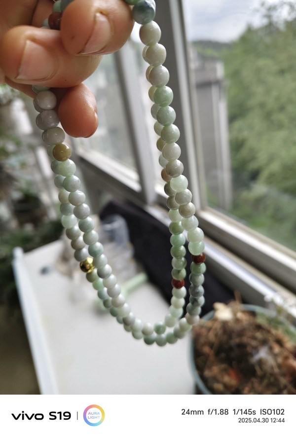 古玩玉器天然翡翠珠串拍賣,當前價格880元