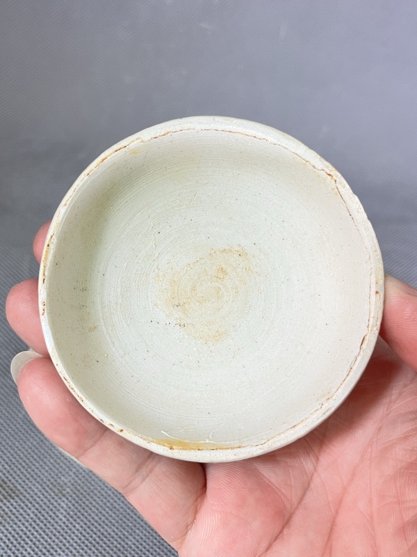 古玩陶瓷宋~青白釉花卉紋粉盒拍賣，當(dāng)前價(jià)格1888元