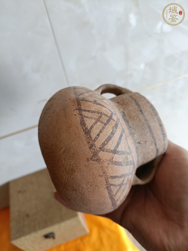 古玩陶瓷彩繪雙耳罐真品鑒賞圖
