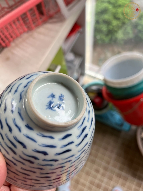 古玩陶瓷清中期青花蓋碗真品鑒賞圖
