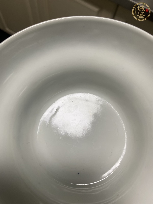 古玩陶瓷青花龍紋馬蹄杯真品鑒賞圖