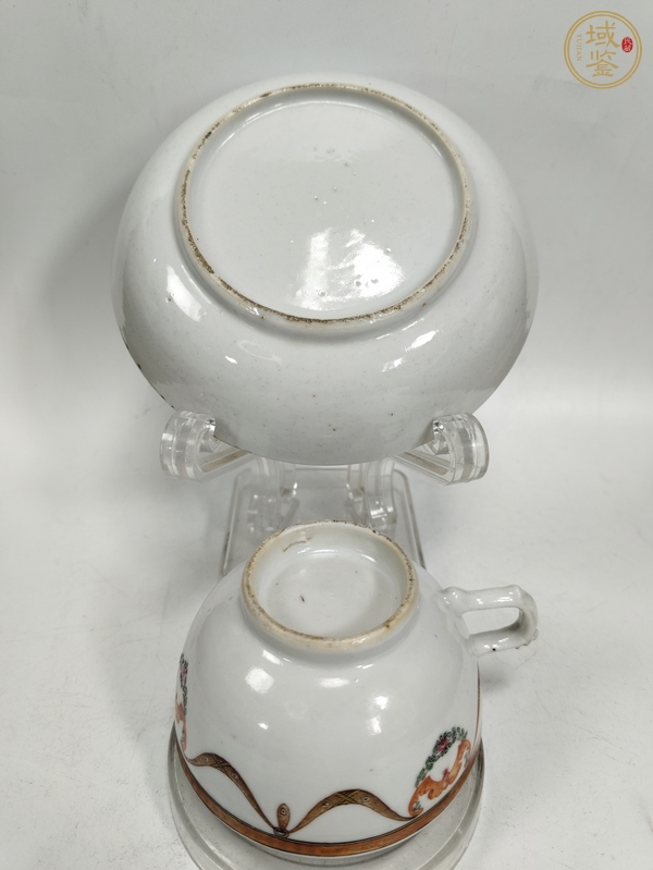 古玩陶瓷廣彩花卉紋杯碟真品鑒賞圖