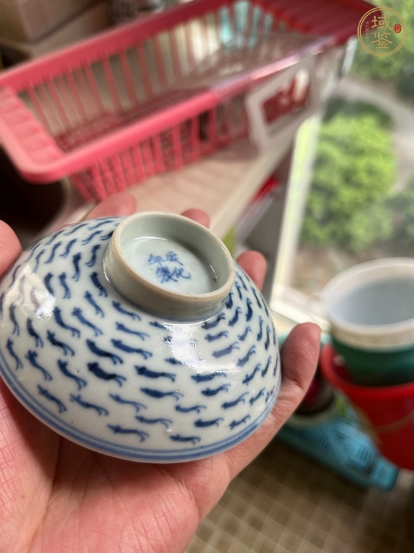 古玩陶瓷清中期青花蓋碗真品鑒賞圖