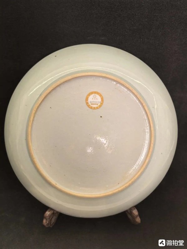 古玩陶瓷清早期·青花暗刻花卉紋大盤拍賣,當前價格3288元