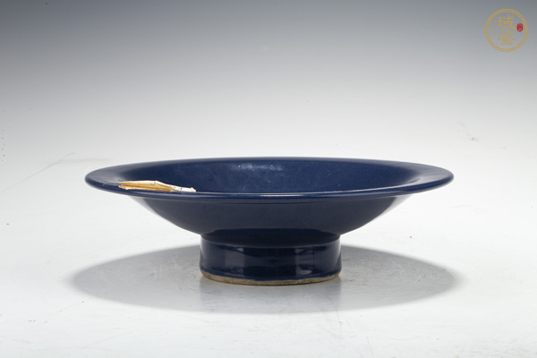 古玩陶瓷清中晚·霽藍(lán)釉高足盤真品鑒賞圖