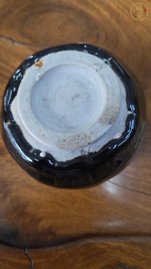 古玩陶瓷褐釉瓜棱罐真品鑒賞圖