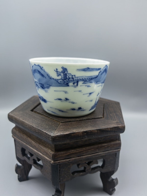 古玩陶瓷晚清青花茶杯拍賣(mài)，當(dāng)前價(jià)格6666元