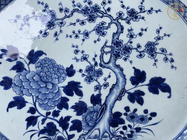 古玩陶瓷清乾隆·青花花卉紋大盤真品鑒賞圖