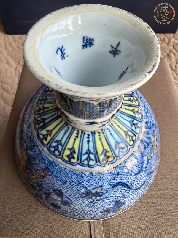 古玩陶瓷青花斗彩花卉描金高足碗真品鑒賞圖
