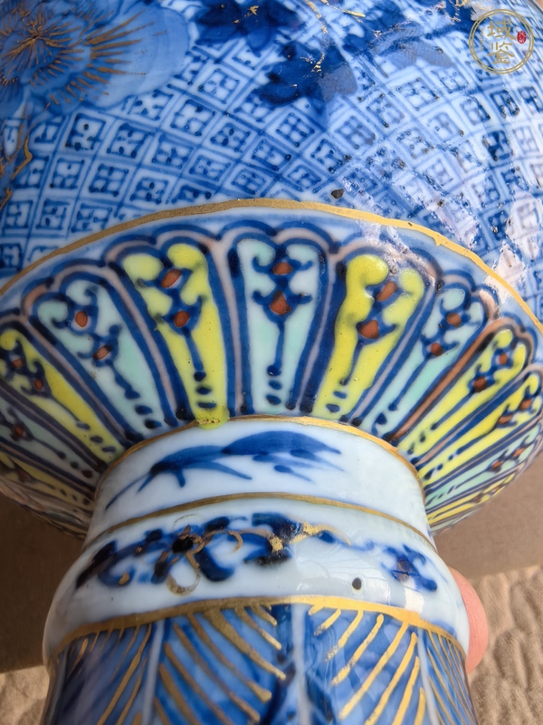古玩陶瓷青花斗彩花卉描金高足碗真品鑒賞圖