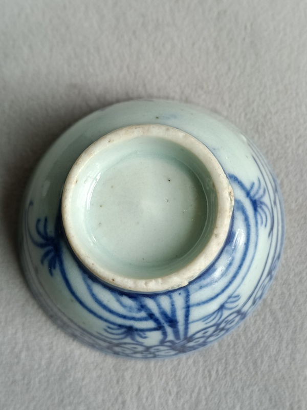 古玩陶瓷青花梅花紋過墻杯拍賣，當(dāng)前價(jià)格780元