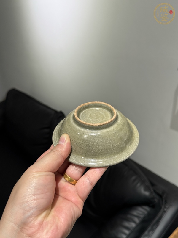 古玩陶瓷龍泉青瓷水洗真品鑒賞圖