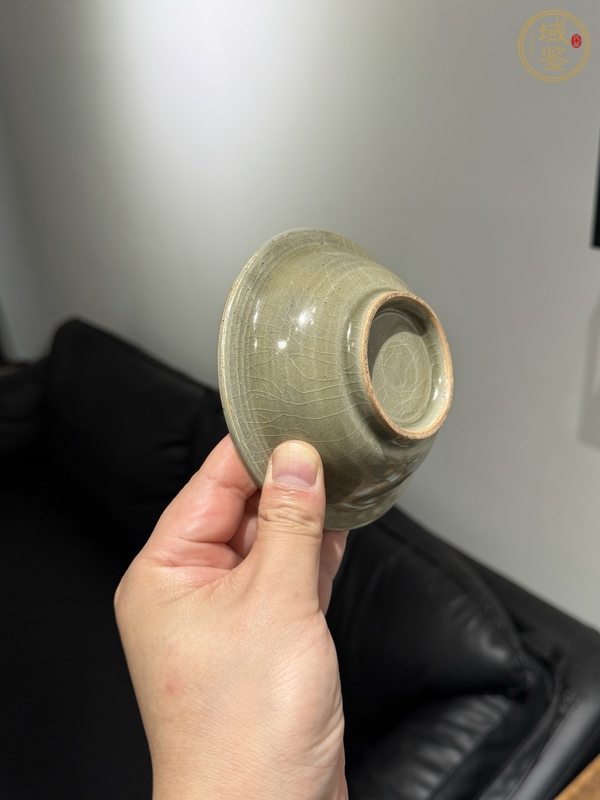 古玩陶瓷龍泉青瓷水洗真品鑒賞圖