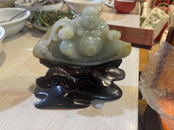古玩玉器天然和田玉籽料雕件真品鑒賞圖