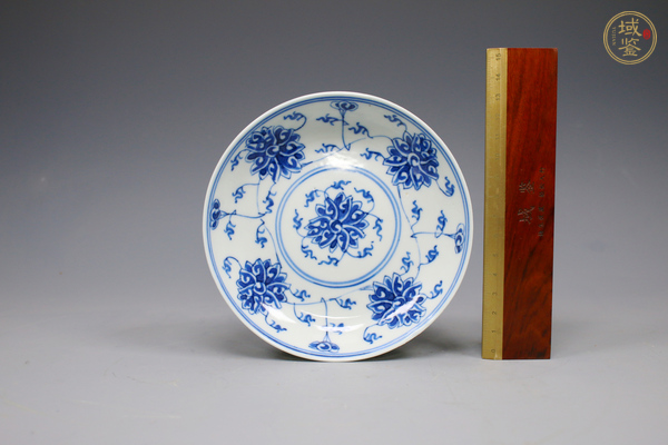 古玩陶瓷清光緒·青花纏枝寶相花卉紋盤真品鑒賞圖
