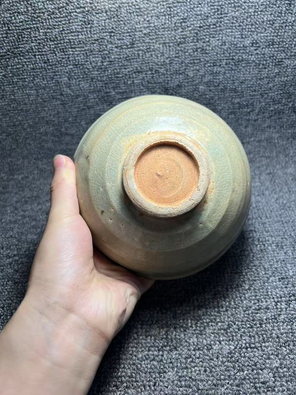 古玩陶瓷青釉刻花碗拍賣，當(dāng)前價格440元