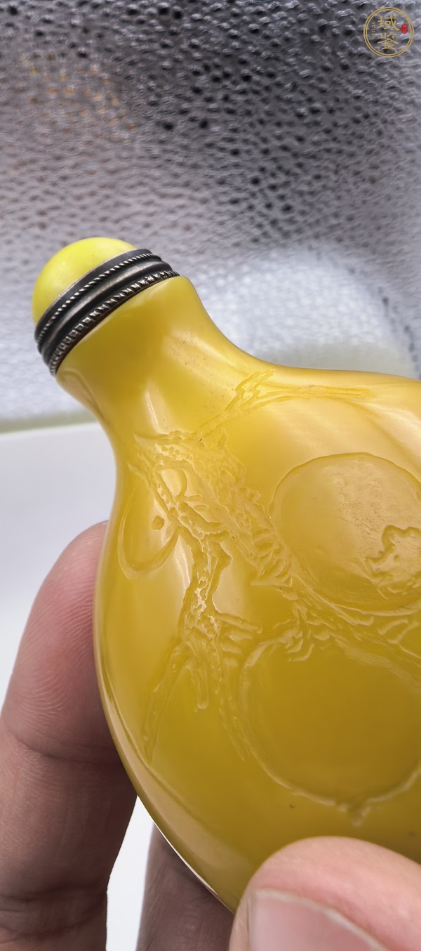 古玩玉器雞油黃料器鼻煙壺真品鑒賞圖