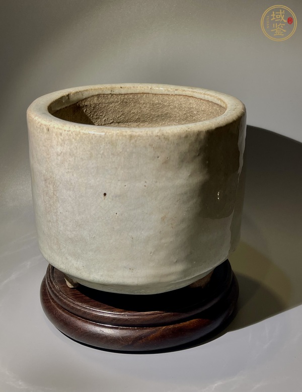 古玩陶瓷哥釉三足爐真品鑒賞圖