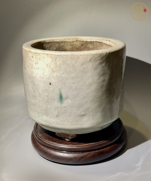 古玩陶瓷哥釉三足爐真品鑒賞圖