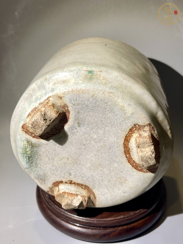 古玩陶瓷哥釉三足爐真品鑒賞圖