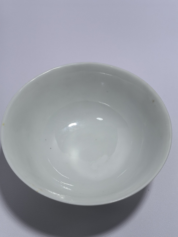 古玩陶瓷黃釉地軋道粉彩碗拍賣，當前價格1500元