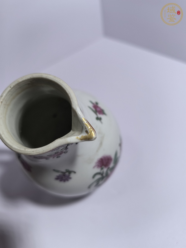 古玩陶瓷花卉紋廣彩奶壺真品鑒賞圖