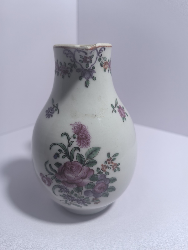 古玩陶瓷花卉紋廣彩奶壺拍賣，當(dāng)前價(jià)格1500元