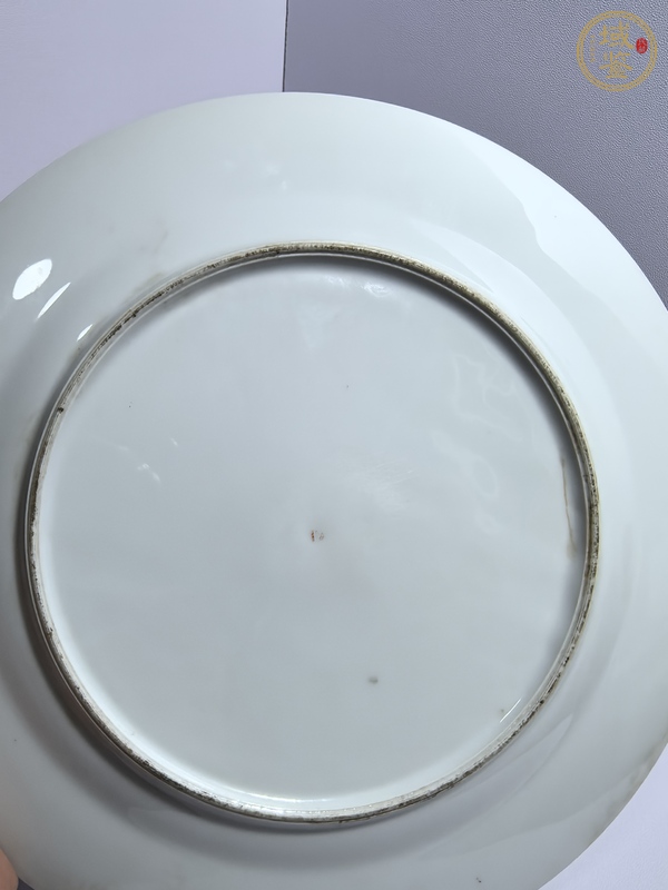 古玩陶瓷仕女紋粉彩盤真品鑒賞圖