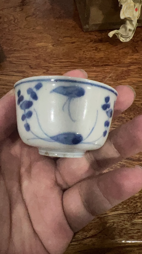 古玩陶瓷青花杯真品鑒賞圖