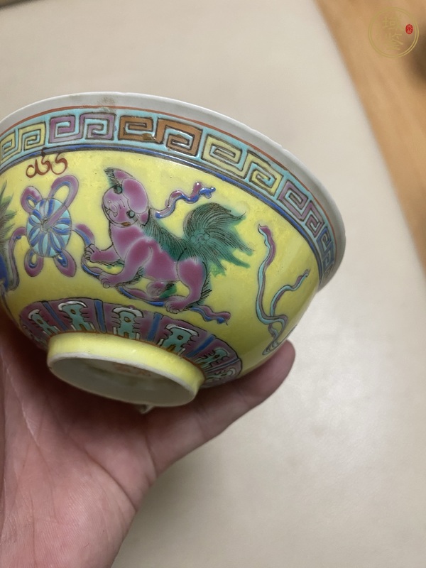 古玩陶瓷民國粉彩碗真品鑒賞圖