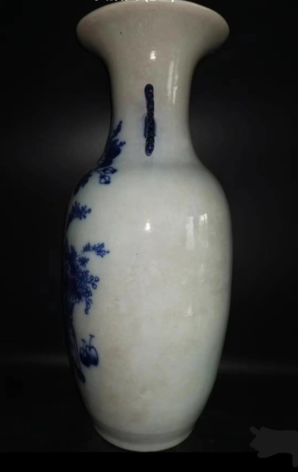 古玩陶瓷清代晚期博古圖青花大瓶拍賣，當(dāng)前價格2180元