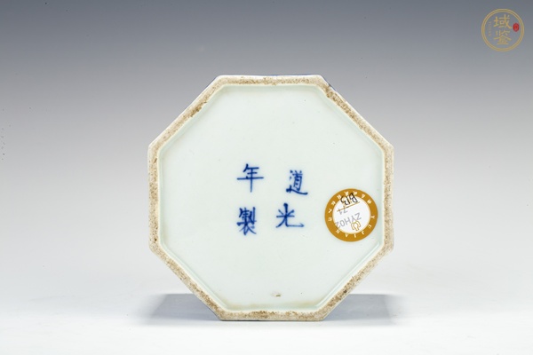 古玩陶瓷清道光·青花通景山水人物八方筆筒真品鑒賞圖