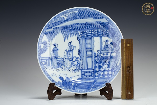 古玩陶瓷清康熙·青花西廂記人物紋折沿盤真品鑒賞圖