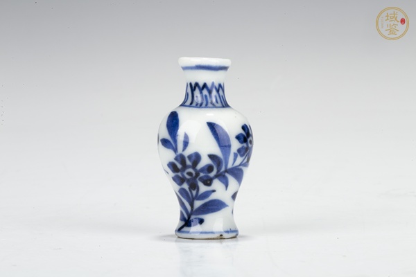 古玩清康熙·青花花卉紋小觀音瓶真品鑒賞圖