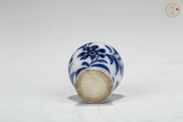 古玩陶瓷清康熙·青花花卉紋小觀音瓶真品鑒賞圖