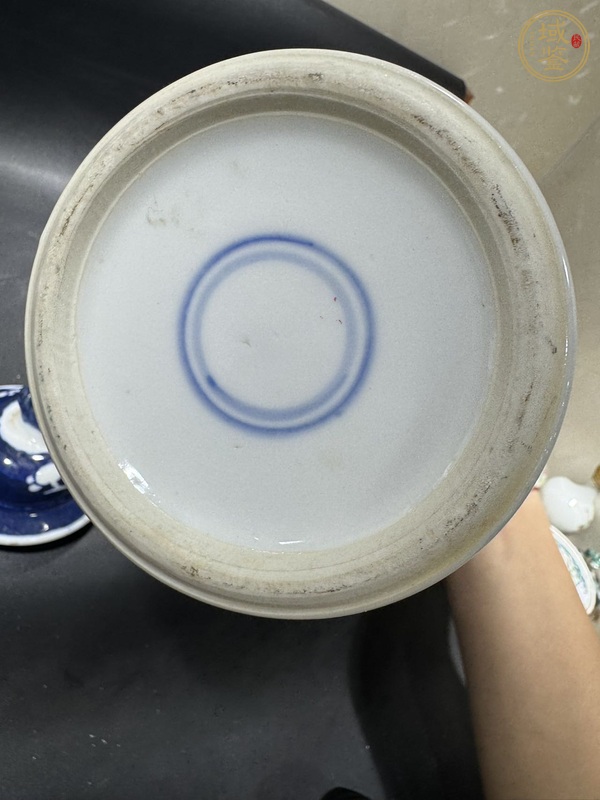 古玩陶瓷青花冰梅紋蓋瓶真品鑒賞圖