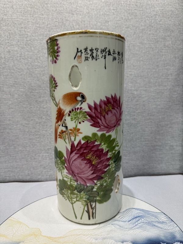 古玩轉賣淺絳彩花鳥紋帽筒拍賣，當前價格588元