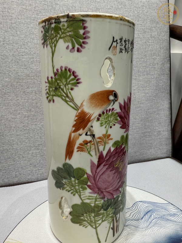 古玩陶瓷淺絳彩花鳥紋帽筒真品鑒賞圖