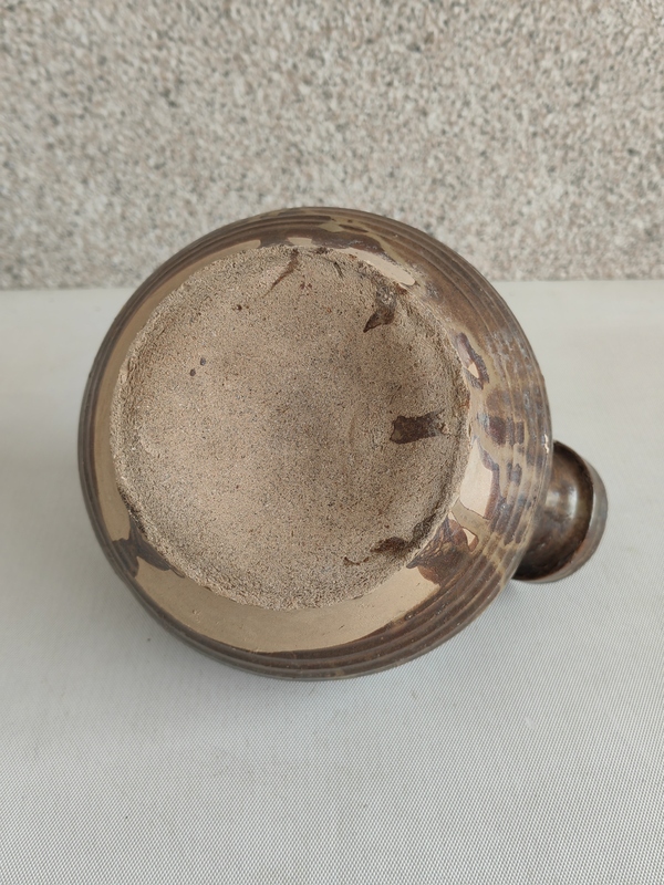 古玩陶瓷褐釉提梁壺拍賣，當(dāng)前價(jià)格580元