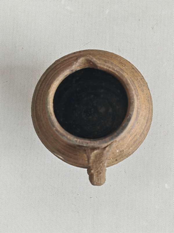 古玩陶瓷褐釉公道杯拍賣(mài)，當(dāng)前價(jià)格580元