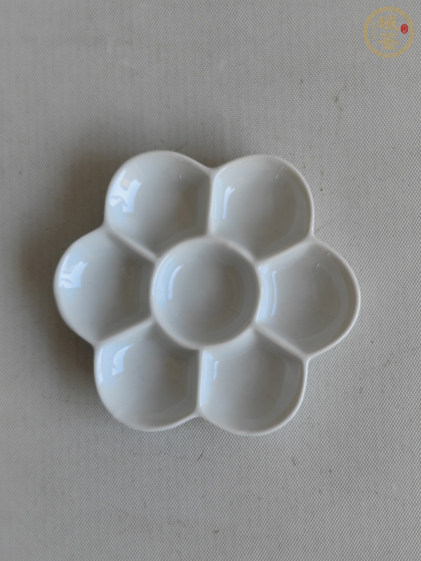 古玩白釉調(diào)色盤真品鑒賞圖