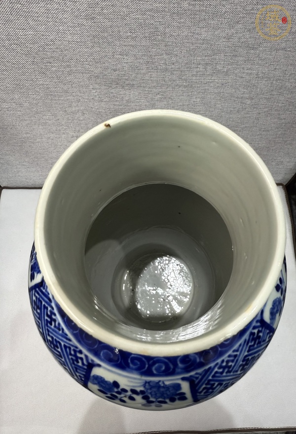 古玩陶瓷花間龍紋雞腿瓶真品鑒賞圖