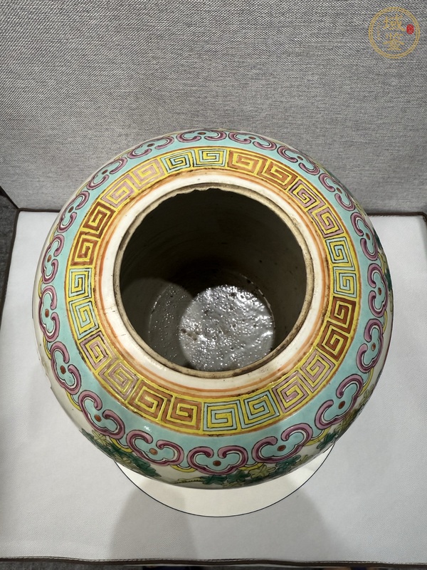 古玩陶瓷鳳凰牡丹紋粉彩冬瓜罐真品鑒賞圖