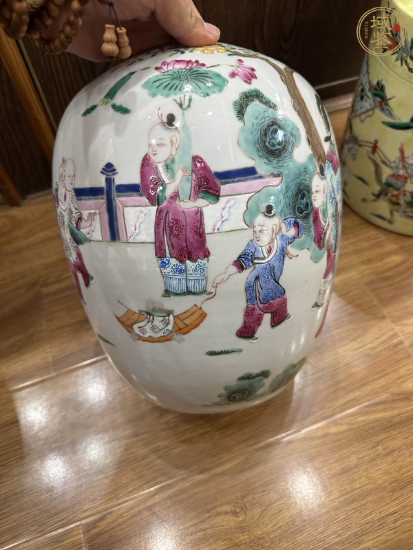 古玩陶瓷粉彩人物故事紋冬瓜罐真品鑒賞圖