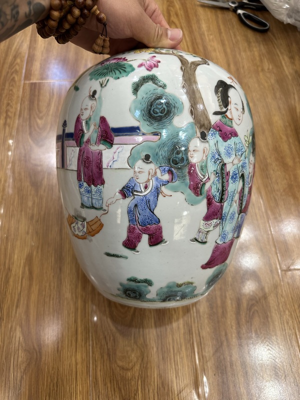 古玩陶瓷粉彩人物故事紋冬瓜罐拍賣，當(dāng)前價格8000元