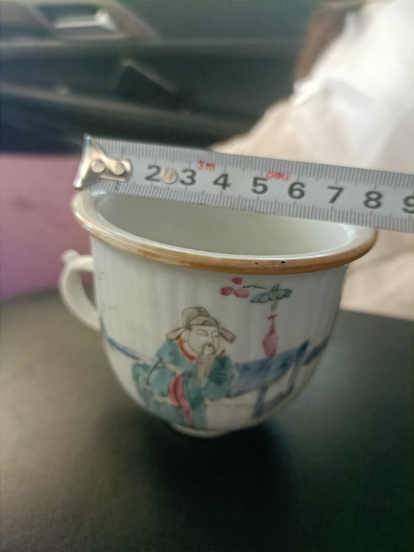 古玩陶瓷晚清粉彩人物故事紋茶杯拍賣，當(dāng)前價(jià)格3888元