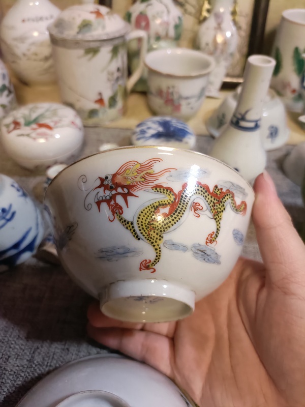 古玩陶瓷民國“江西瓷業公司”粉彩龍紋茶碗拍賣,當前價格2888元